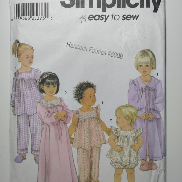 Simplicity 9968 toddlers' pajamas in 2 lengths, nightgown and robe, sizes A 1/2, 1,2,3,4, uncut and factory folded, see description C 2001