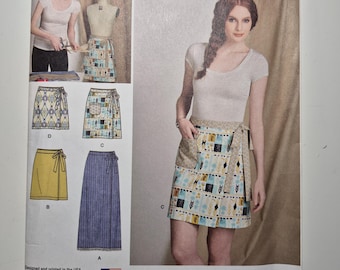 Simplicity 8133 wrap skirt in 3 lengths,  sizes 6-18, uncut and factory folded, see description and photos C.2016