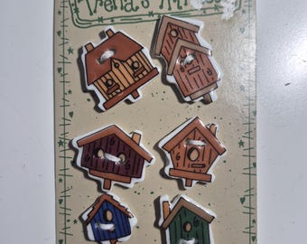 Trina's Trinkets, 6 birdhouse buttons, unused and still on original card, see description and photos C.1997