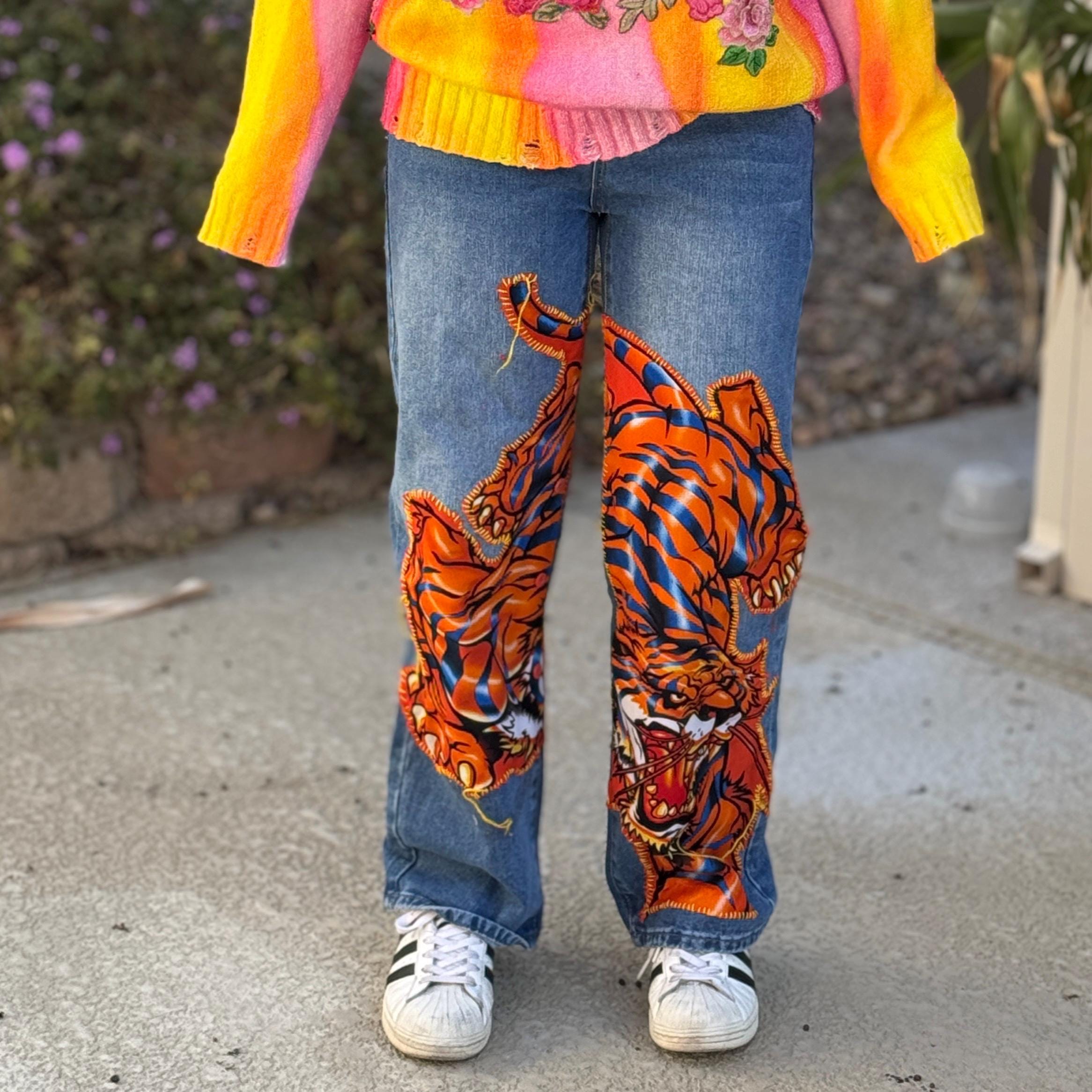 【2plan】Qoo Back Painting Denim Pants Upcycled Patchwork Tiger Print Straight Leg High Rise Jeans
