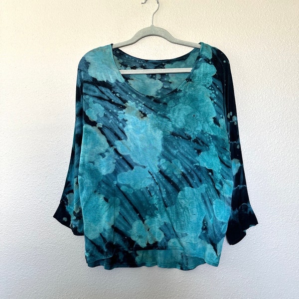 Upcycled Tie dye distressed bat wing tunic top | M