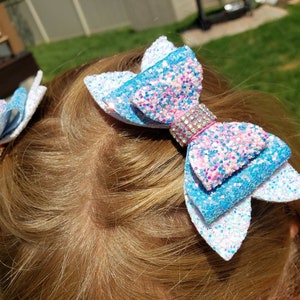 Glittery pigtail set, Glitter hairbows, Pigtail set, Pigtail bows, Toddler hairbow,  Toddler hair clip, Pink and blue clip set, Sparkley bow