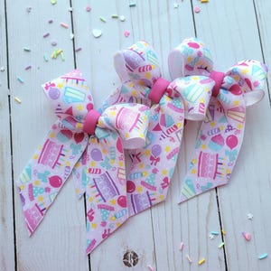 Birthday hairbow, Party hair clip for little girls, Birthday party hair accessory, Happy birthday barrette
