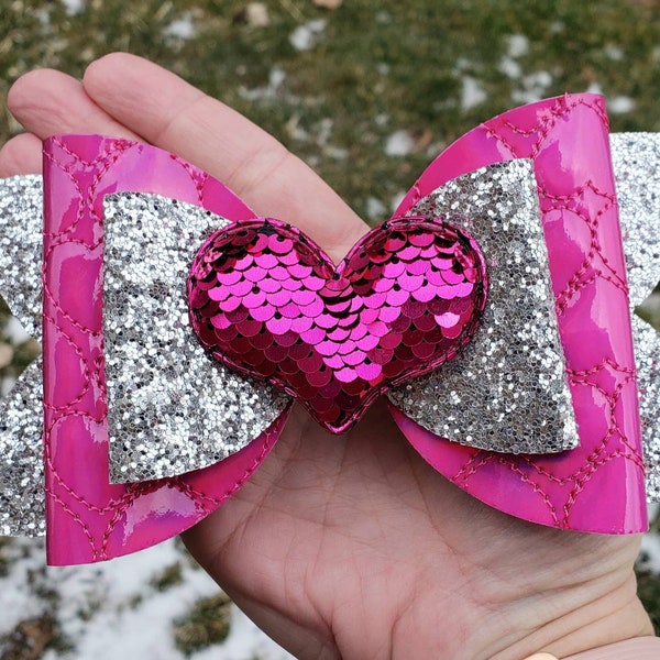 Valentine's bow, Valentine's day hairbow, 6 inch silver and fuschia hairbow, Flip sequin bow, Heart hair bow, Big hairbow, Big hair clip