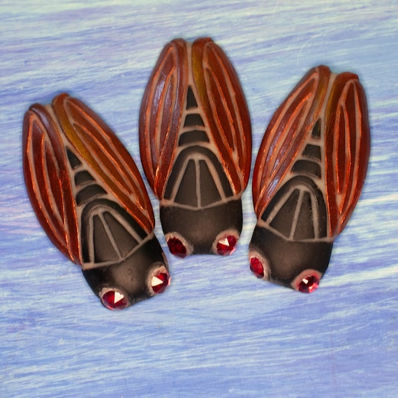 Cicada Totem, Locus red eyes, 2024 double brood, insect gift idea for bug lover, Animal, black and copper, Magnet, Necklace, Pin or Amulet
