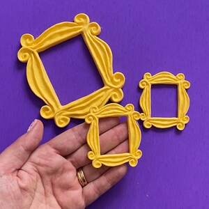 Friends Peephole Frame Trinket 3D Printed - Etsy