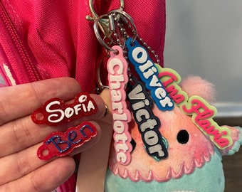 Aangepaste 3D-geprinte naamsleutelhanger – gepersonaliseerde rugzakbedel