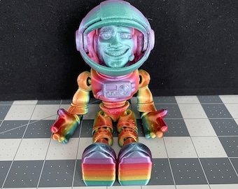 Astronaut from Flexi Factory! 3D Printed Toys | Rainbow Toys | 3D Printed Articulated Toys | Articulated Astronaut