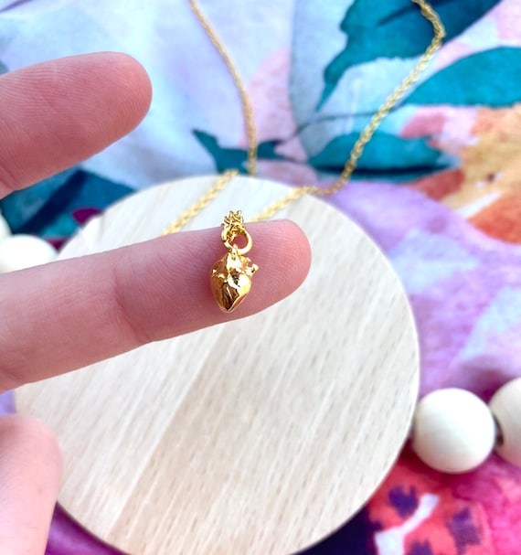 Tiny Anatomical Heart Necklace Dainty 