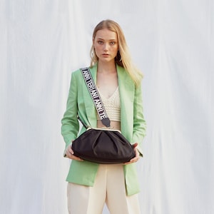 Zwarte clutch met frame, zwarte crossbody-tas, zwarte tas met sluiting, zwarte tas met gesp, retro-stijl portemonnee, Kiss Lock-tas, zwarte schoudertas