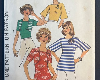 Stretch Knit Top Vintage 1976 Womens Misses Sewing Pattern Simplicity 7398 Uncut Size Small 8-10