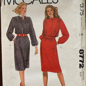 Pullover Dress and Belt Womens Misses Sewing Pattern McCalls 8772 Uncut Size 12 Bust 34