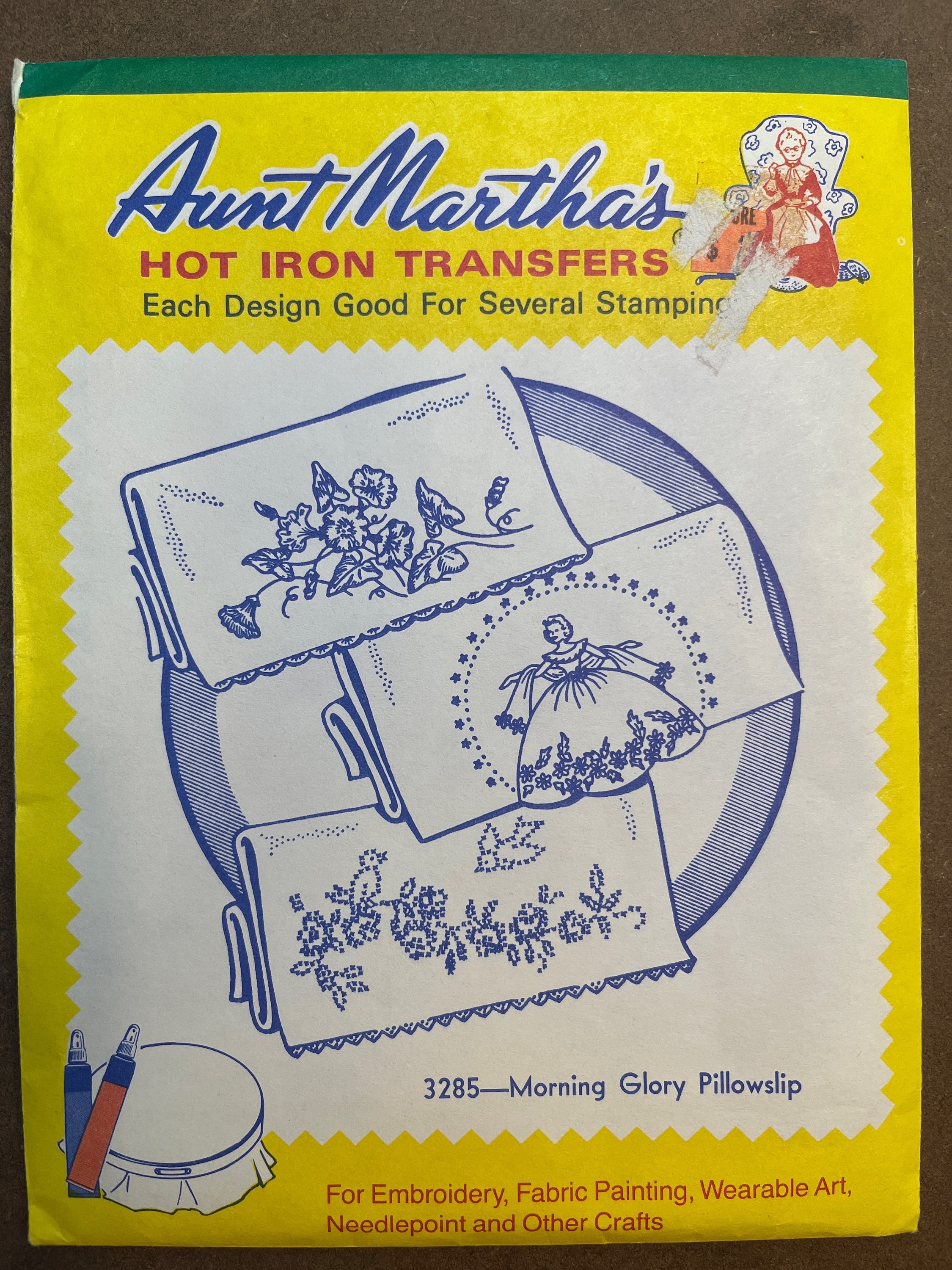 Aunt Martha's 3285 Three Pillowcase Designs, Transfer Pattern, Hot