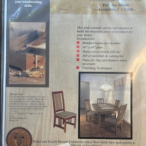Peut inclure: Un plan de travail en bois pour une chaise mission. Le plan comprend des instructions détaillées, une liste de matériaux et des listes de coupe. Le plan mesure 91,44 cm sur 121,92 cm. L'image montre également une chaise mission finie et un ensemble de salle à manger avec des chaises mission.