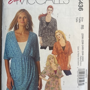 Tuniques coupe basse à col en V et top sans manches pour femmes Patron de couture pour femmes McCalls 5436 non coupé Taille 20W 22W 24W 26W 28W