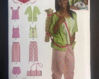 Top Pants or Shorts Kimono and Pillow Cover Womens Misses Sleep Lounge Sewing Pattern Simplicity 1951 Uncut Size 6 8 10 12 14