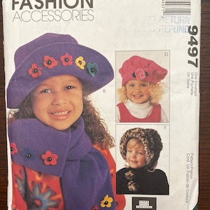 Fleece Hats Scarves Girls Boys Unisex Accessories Sewing Pattern McCalls 9497 Uncut