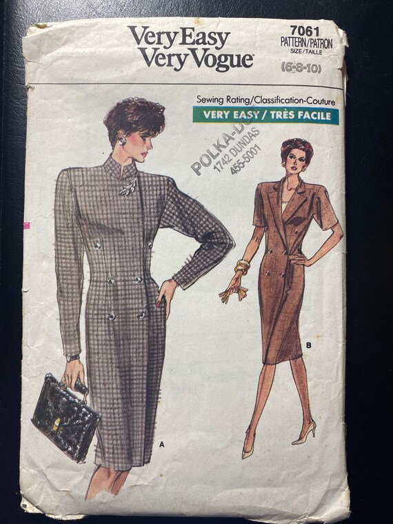 Semi Fitted Dress and Top Womens Misses Sewing Pattern