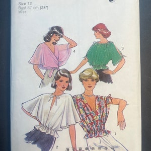 Ensemble de hauts partiellement coupés vintage 1977 pour femmes, patrons de couture pour femmes, style 2000 taille 12 Affichage 3 Coupe complète Affichage 1 2 4 non coupé