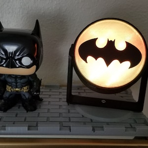DC Comics - Batman Bat Signal Lamp - Things For Home - ZiNG Pop Culture