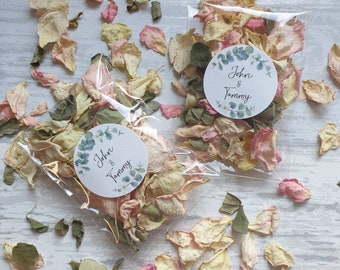 Biologisch afbreekbare confetti. Voorgevulde pakketten met gepersonaliseerde stickers. Natuurlijk gedroogde bloembladen. Trouwconfetti. Bloemblaadje confetti.