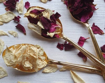 Biodegradable Confetti.  Ivory Burgubdy. Wedding confetti. Dried rose petal confetti. Dried flower confetti. Petal confetti