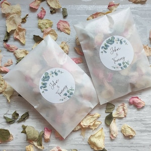 Coriandoli biodegradabili.  Pacchetti glassati preriempiti. Petali di fiori essiccati naturalmente.  Coriandoli di nozze.  Coriandoli petali. Pacchetti personalizzati