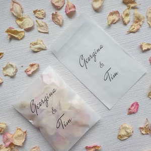 Confettis biodégradables. 10 grands paquets personnalisés pré-remplis. Pétales de fleurs séchées naturellement. Confettis de mariage. Paquets de confettis