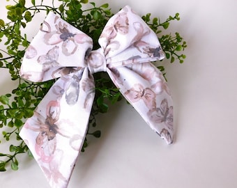 Butterfly coquette bow, vintage watercolor style, birthday gift her, classic, aesthetic and atemporal staff hair clip, handmade 100% cotton