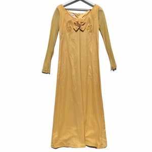 1960’s Susan Deb women&#39;s size 8 maxi dress bow with mesh train long mesh sleeves