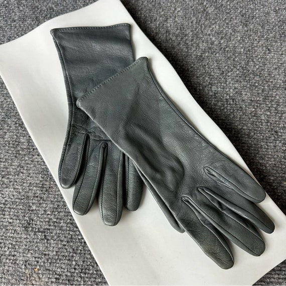 Vintage gray short leather driving gloves silk li… - image 1