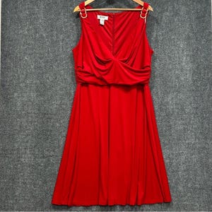 donna ricco red dress Donna Ricco Red Silky Satin Sheath Dress Sz 4 Sleeveless Cocktail Party Formal
