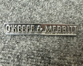 Vintage O’Keefe & Merritt stove emblem nameplate logo in silver 3”