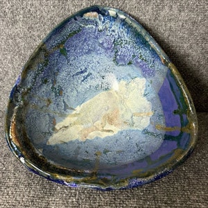 Vintage pottery bowl drip glaze cobalt purple angular centerpiece fruit 10x10x4