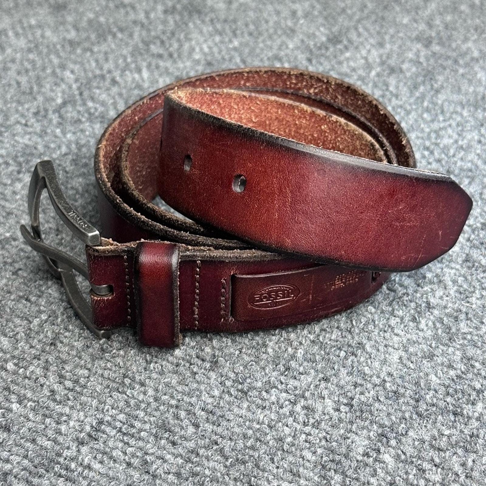 Brown leather Fossil belt Fossil Gen 5 Weathered Brown Leather Watch Band – Barton  main image 3