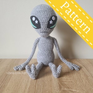 Alien crochet pattern - PDF file