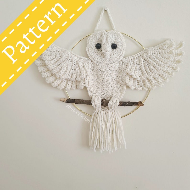 Barn owl wall hanging crochet pattern PDF file image 1