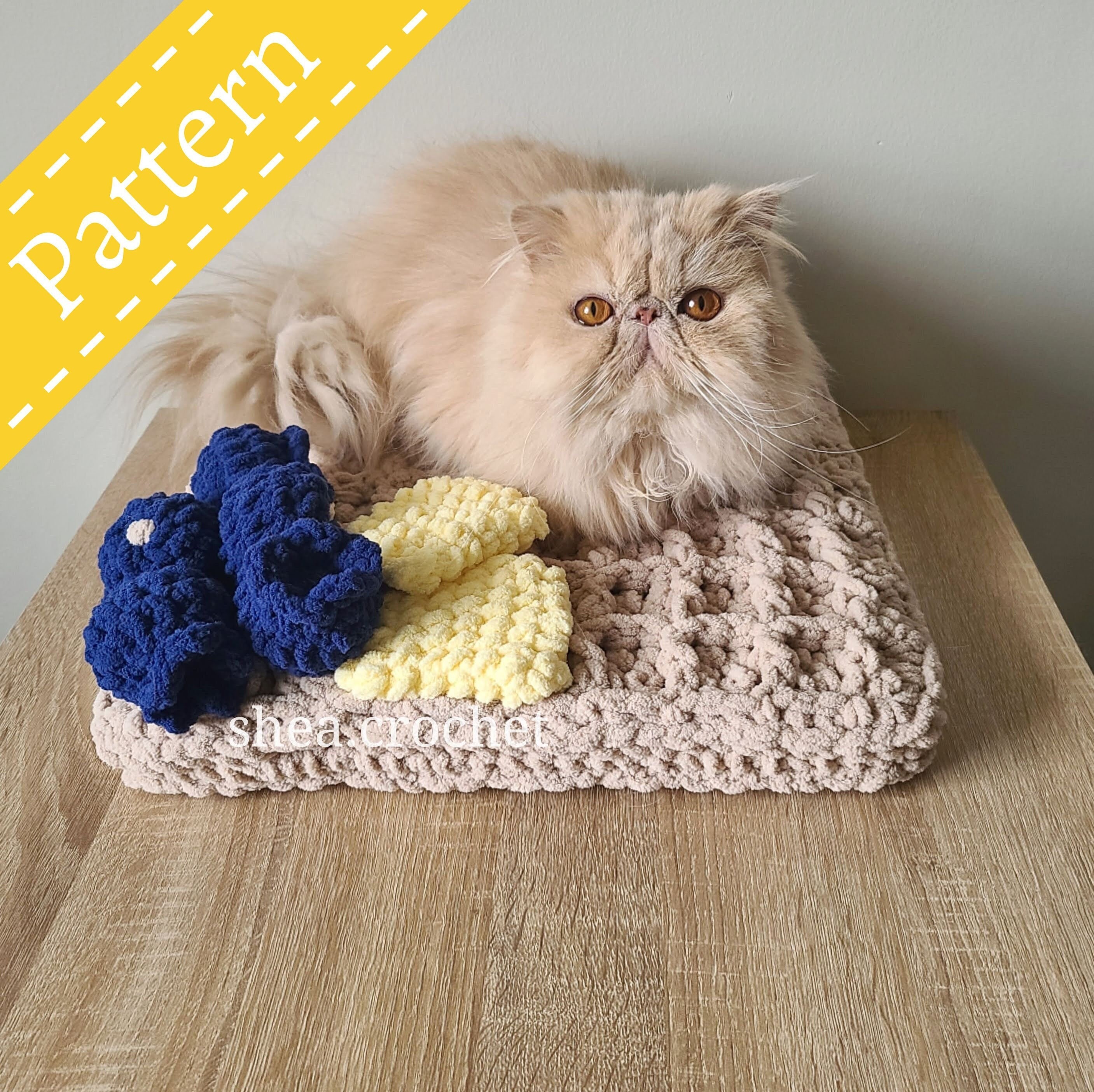 Bernat Paw Print Crochet Pet Rug Pattern Pattern