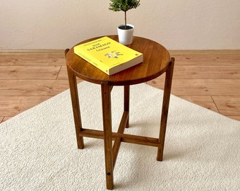 Round Side Table, Wooden End Table, Bedside Table, Solidwood Side Table