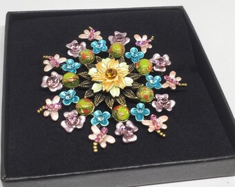 Stunning Vintage Floral Brooch with Butterflies - Large