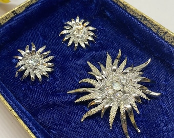 Gorgeous 1950s Silverton Brooch with Matching Clip on Earrings - WOW. Stunning STARBURST Mint Condition