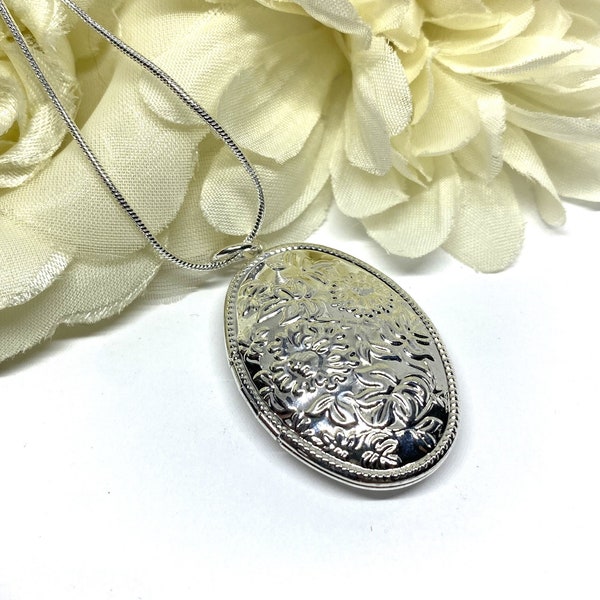 Vintage Inspired Sterling Silver Plated Locket with Sterling Silver (925 Stamped) Necklace NEW
