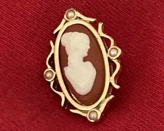 Vintage Avon Cameo Hat Pin or Lapel Pin, 1970s-1980s