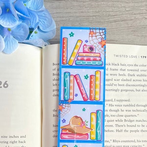 Floral Bookshelf Bookmark: Summer Beach Read Merch