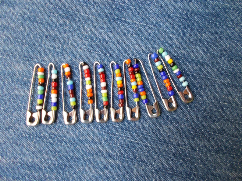 1980s Style Bead/Safety Pin Friendship Pins Etsy.de