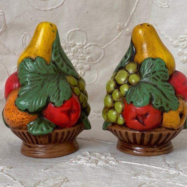 Vintage Ceramic Fruit Bowls Novelty Salt Pepper Shakers 1971 Retro Bohemian