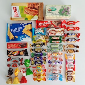 Boîte mystère de bonbons ukrainiens Cadeau ukrainien Bonbons authentiques d'Ukraine Ensemble de bonbons d'Ukraine souvenir avec friandises et collations ukrainiennes