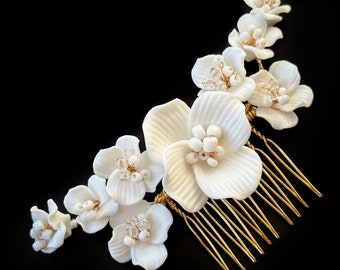 Wedding Hair Comb 2024, Wedding Hair Accessories for Bride, White Flower Hair Comb for Bride, Floral Hair Accessories for Wedding