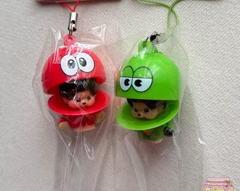 ヴィンテージ限定 - 眼鏡をかけた大きな頭のモンチッチ、ピンクの