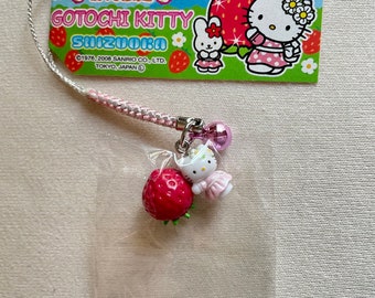 Kitty 2008 Vintage Gotochi - Shizuoka Strawberry Hug Charm Strap